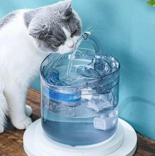 Fuente de agua para gatos con sensor de movimiento