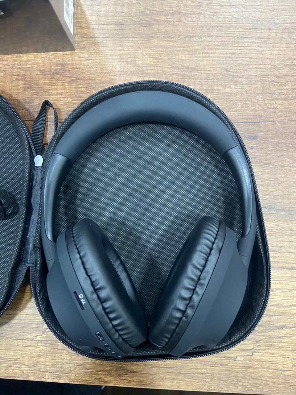 Diadema Bose 700 Bt Con Estuche 1.1